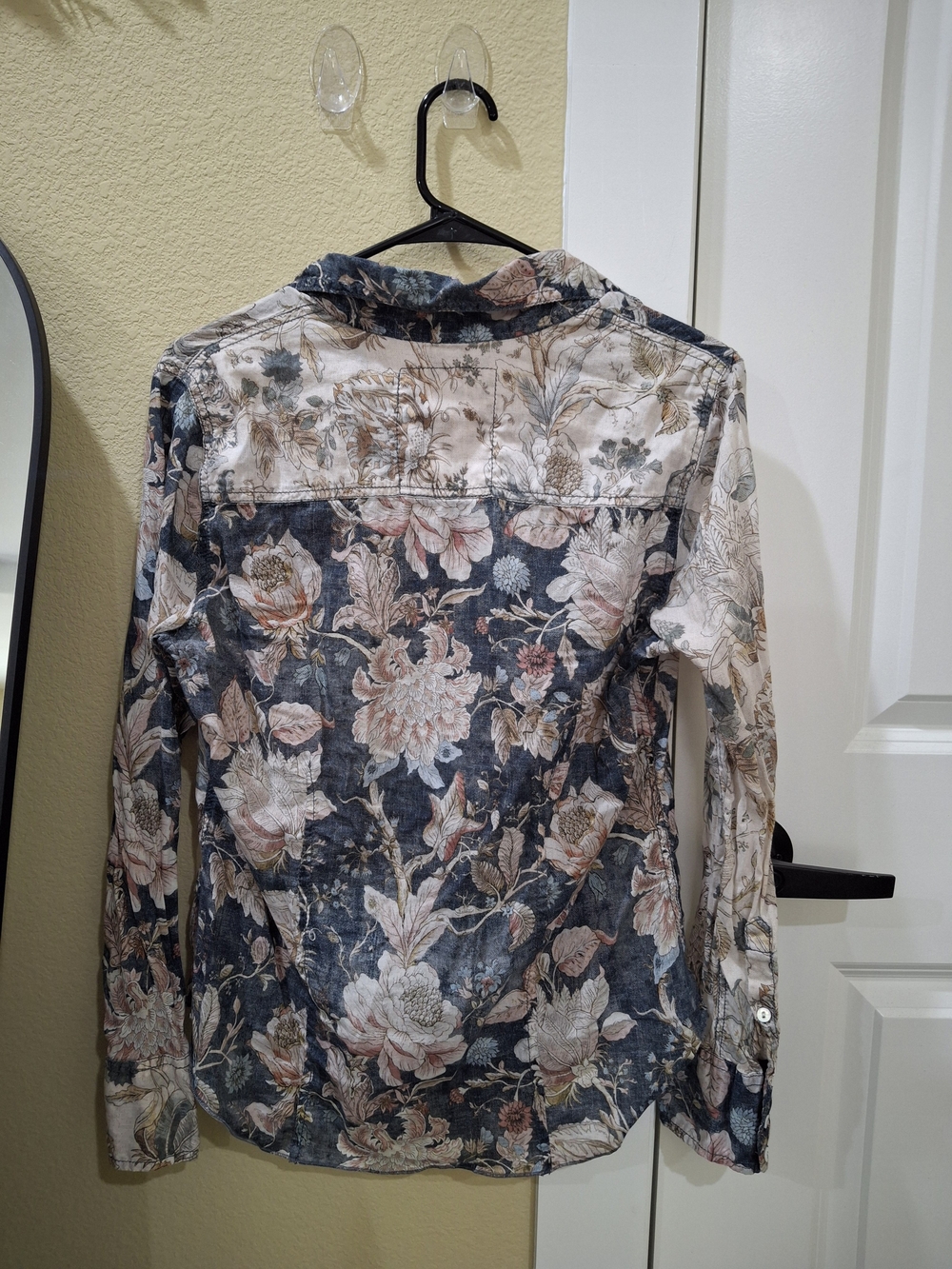 Cino Button Down - Picture 8 of 8